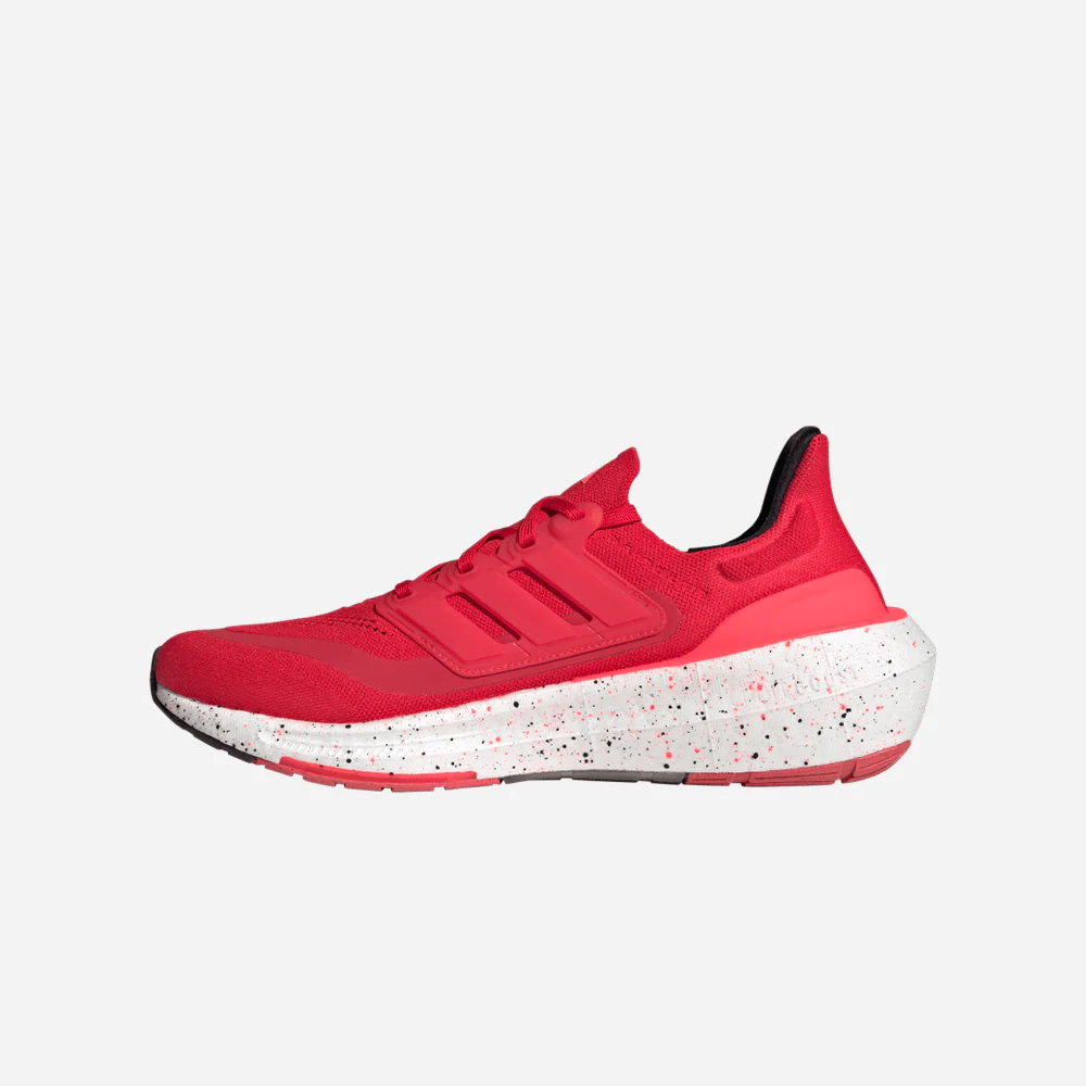 https://shoes.themedemo.site/Adidas Ultraboost 21